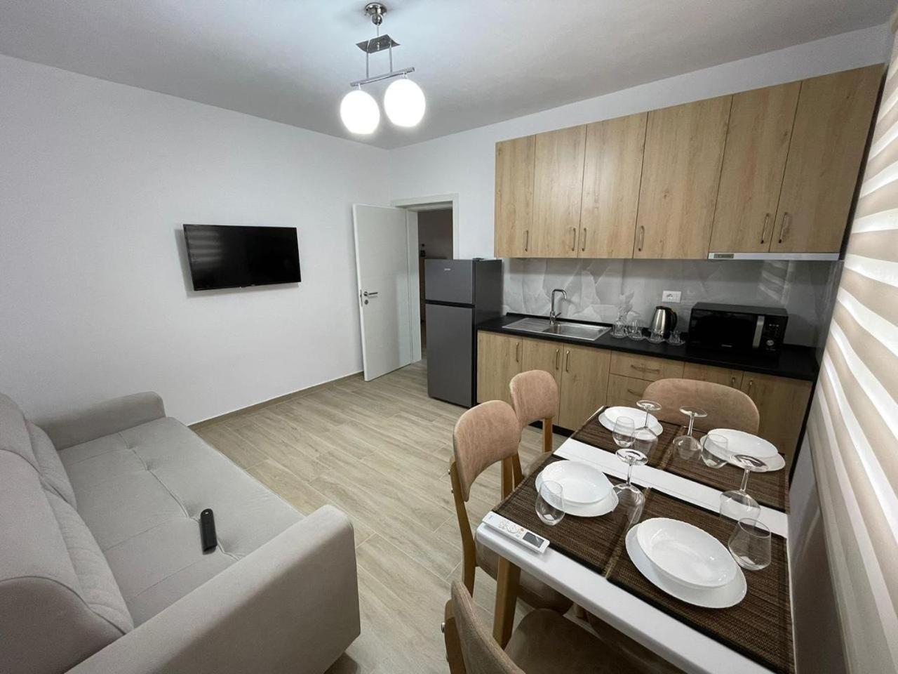 Kevi 'S Place Tiranë Ngoại thất bức ảnh