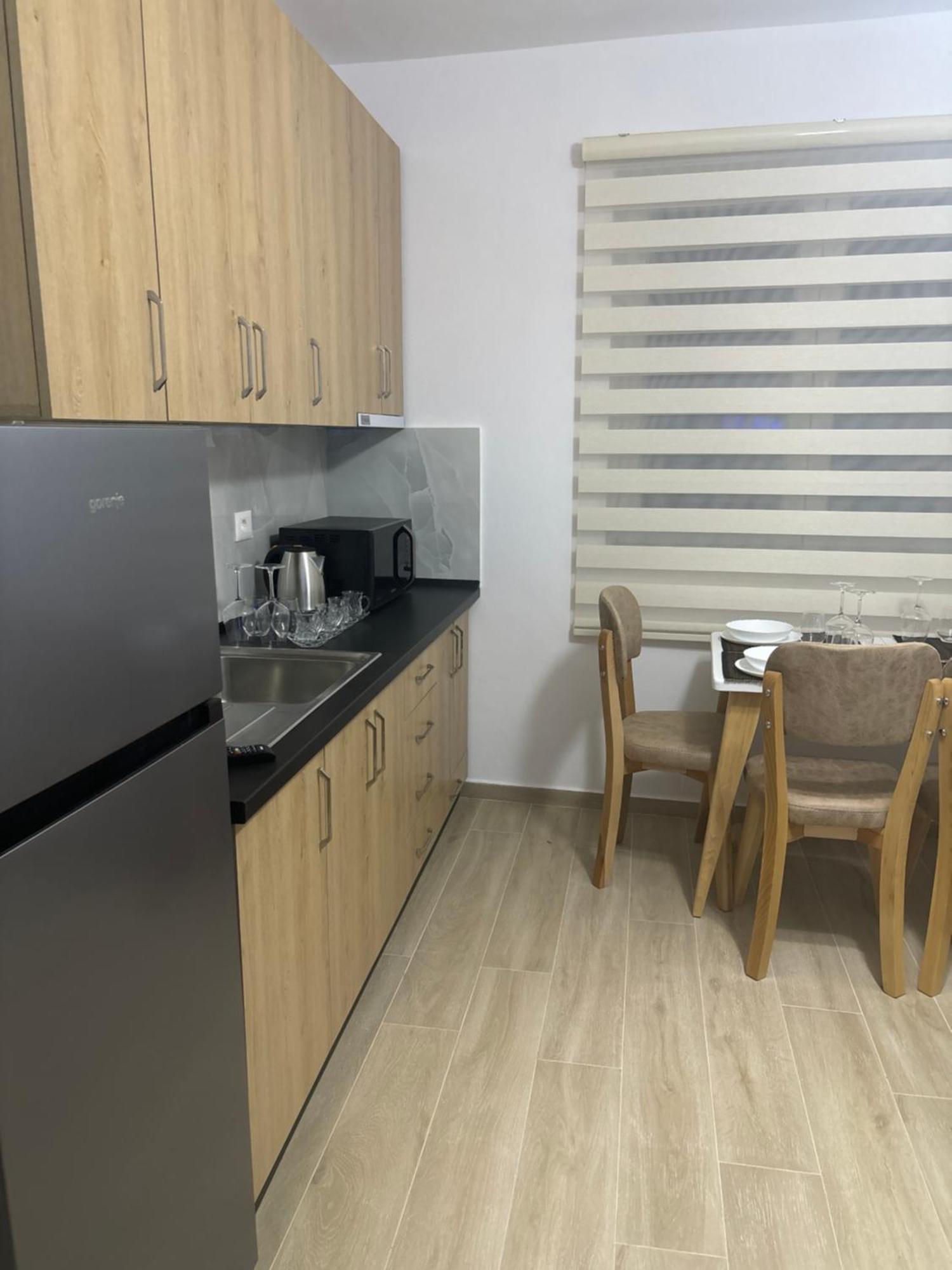 Kevi 'S Place Tiranë Ngoại thất bức ảnh